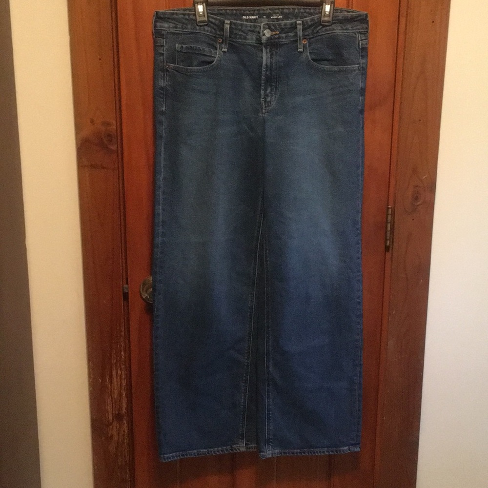 Old Navy jeans wide leg mid rise size 12 medium wash
